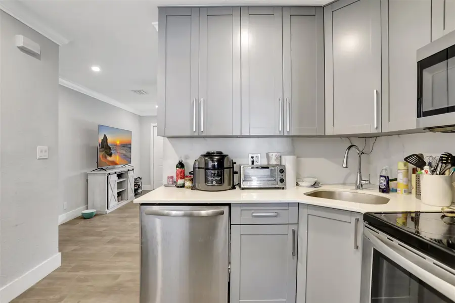 2617 NW 9th Ave, Wilton Manors, FL 33311 - Image #3