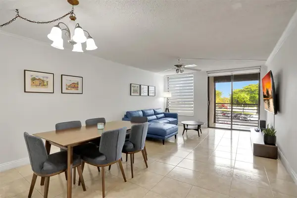 6301 N University Dr #319, Tamarac, FL 33321