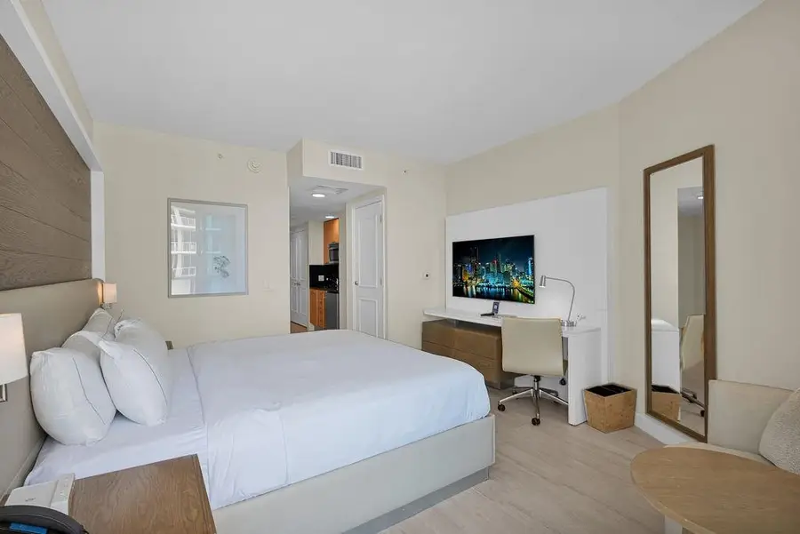 505 N Fort Lauderdale Beach Boulevard #2314, Fort Lauderdale, FL 33304 - Image #3