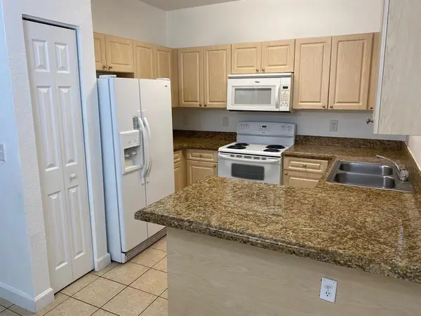 376 NE 26th Ter #101, Homestead, FL 33033