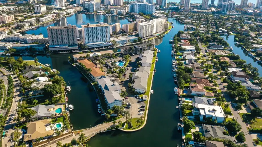 450 Paradise Isle Boulevard, Hallandale Beach, FL 33009 - #3