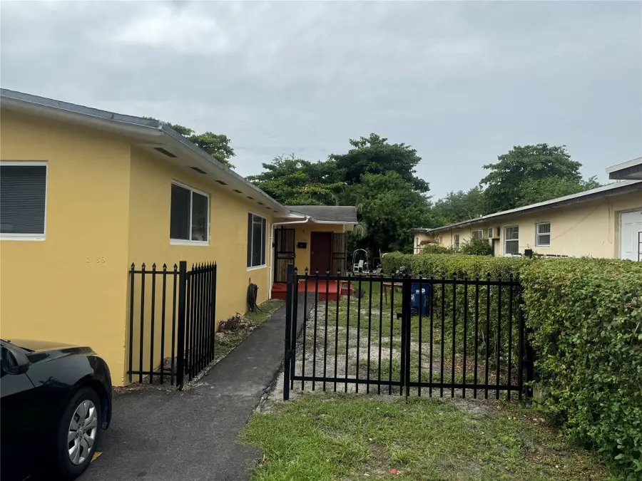 2986 NW 91st St, Miami, FL 33147 - Image #2