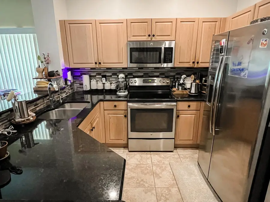 12014 SW 2nd St., Pembroke Pines, FL 33025 - Image #3