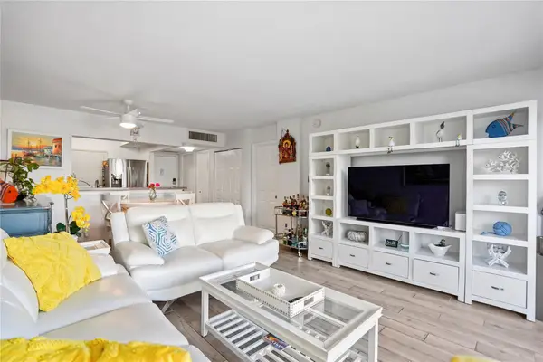 801 S Federal Hwy #305, Pompano Beach, FL 33062