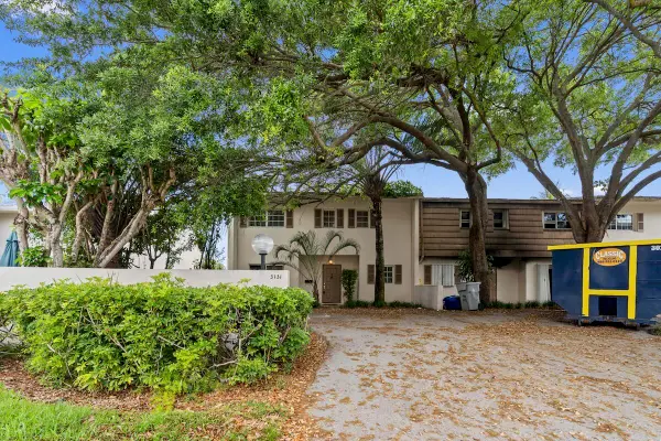 3131 N Palm Aire Drive #3131, Pompano Beach, FL 33069