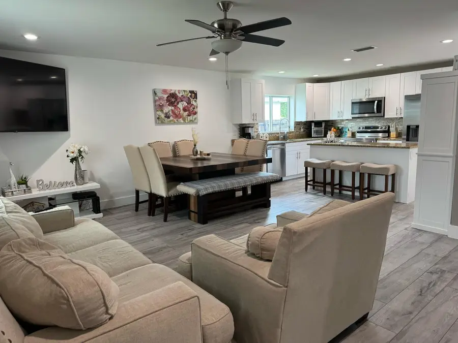 2310 NW 2nd St, Pompano Beach, FL 33069 - Image #2