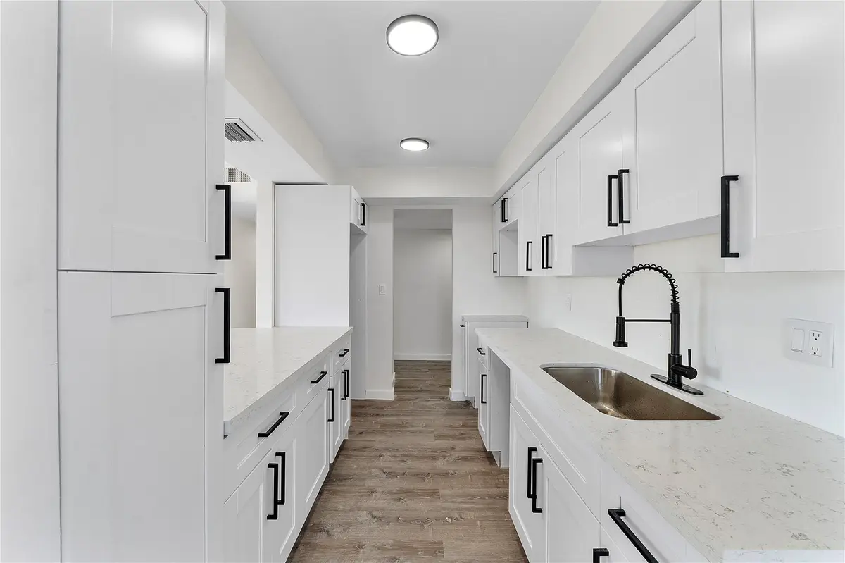 4174 Inverrary Dr #1002, Lauderhill, FL 33319 - Image #1