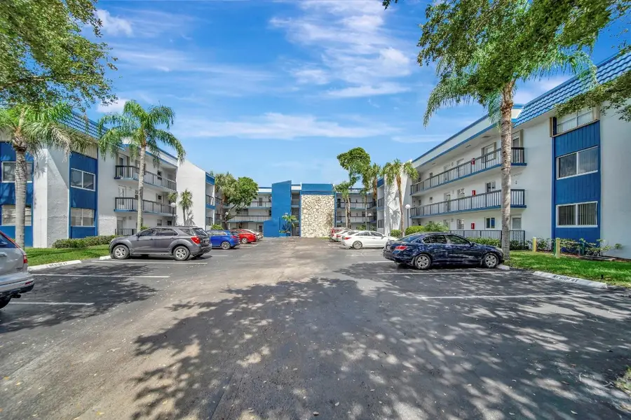 3100 Holiday Springs Boulevard #305, Margate, FL 33063 - Image #3