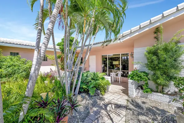 5140 NE 17th Ter, Fort Lauderdale, FL 33334