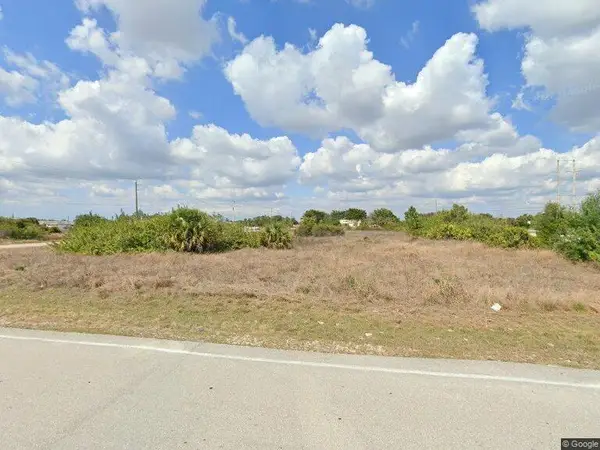 1541 Gretchen Ave, Lehigh Acres, FL 33973