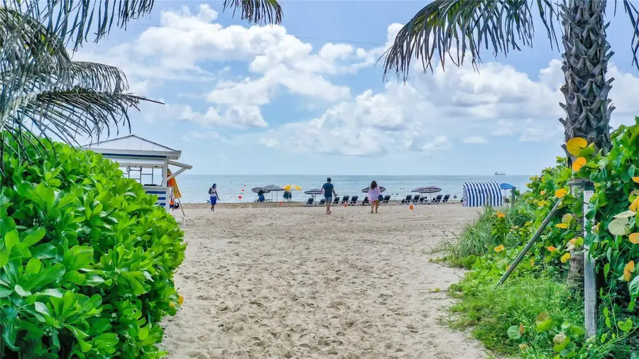 5225 Collins Avenue #1417, Miami Beach, FL 33140 - Image #2