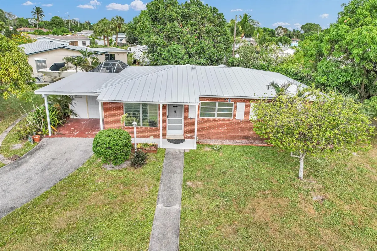 300 Cavalier Rd, Palm Springs, FL 33461 - Image #1