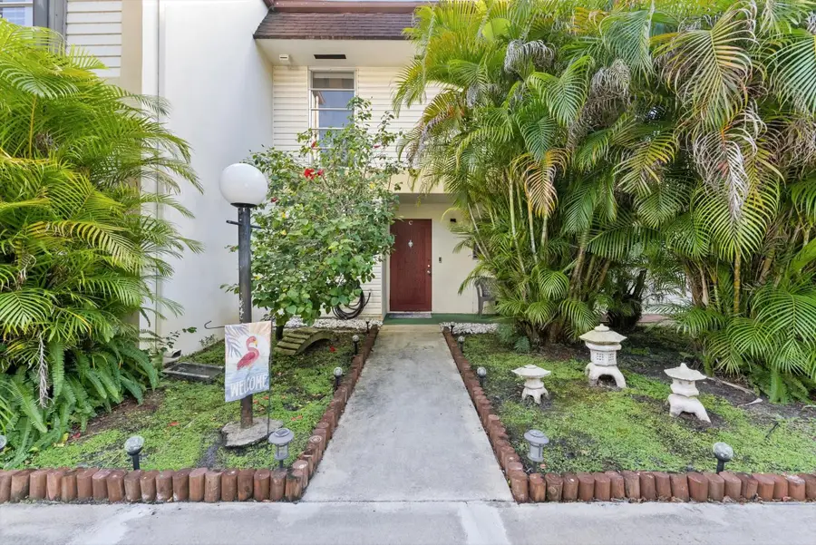 3320 Simms St #11C, Hollywood, FL 33021 - Image #2