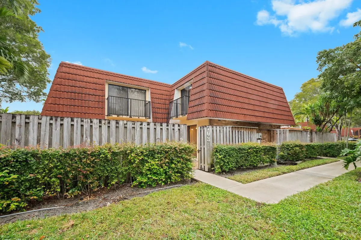 703 NW 98th Cir #703, Plantation, FL 33324 - Image #1