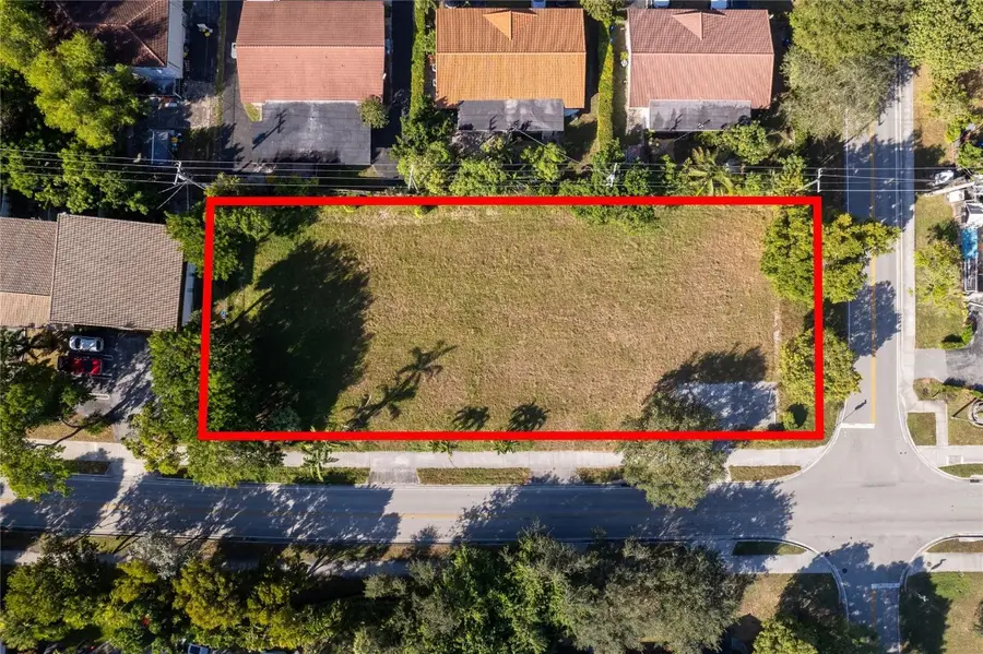 3990 Woodside Drive, Coral Springs, FL 33065 - #2