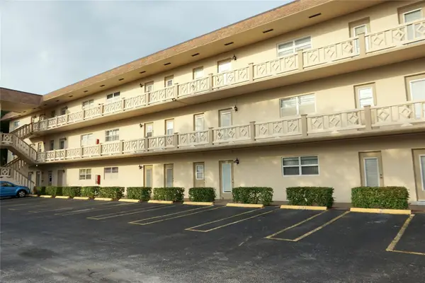 3400 NW 48th Ave #502, Lauderdale Lakes, FL 33319