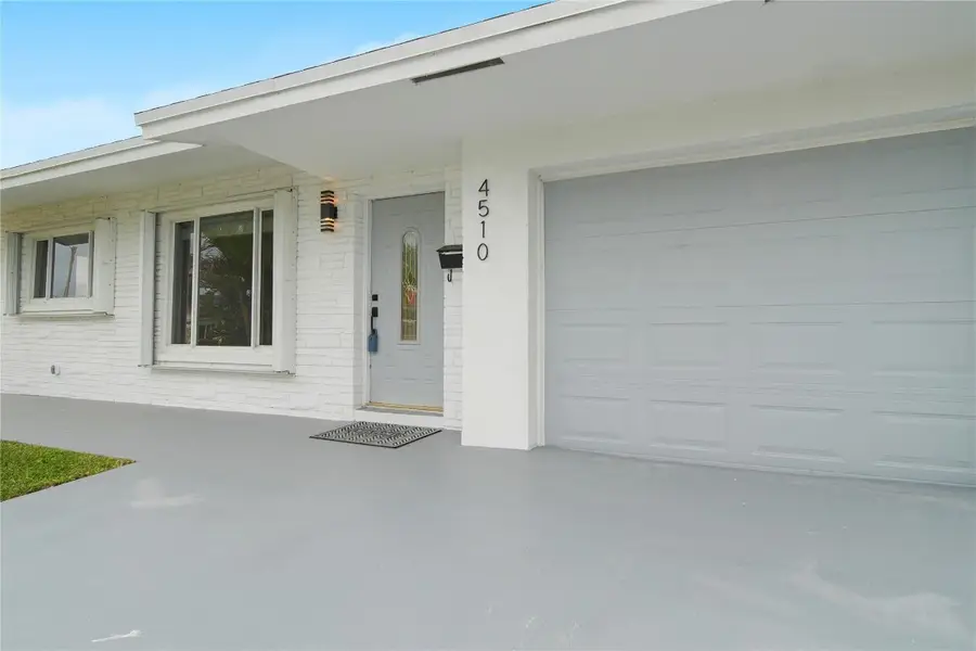 4510 NW 49th Drive, Tamarac, FL 33319 - #2