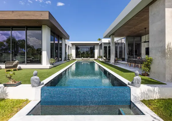 3917 Country Club Ln, Fort Lauderdale, FL 33308