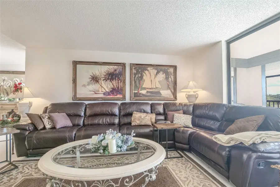 3591 Environ Blvd #401-A, Fort Lauderdale, FL 33319 - Image #3