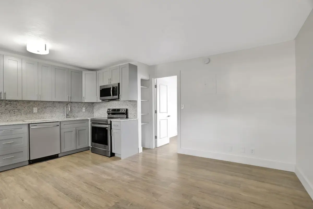 5168 NE 6th Ave #406, Fort Lauderdale, FL 33334 - Image #1