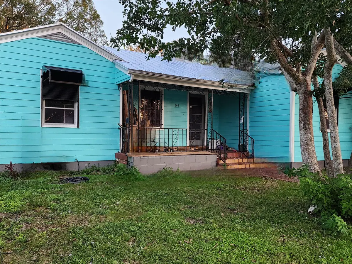 704 Beach Ct, Fort Pierce, FL 34950 - Image #1