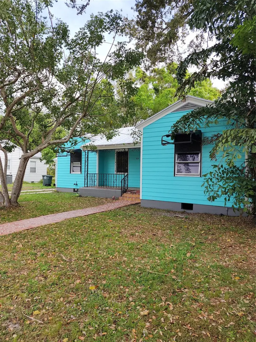 704 Beach Ct, Fort Pierce, FL 34950 - Image #3