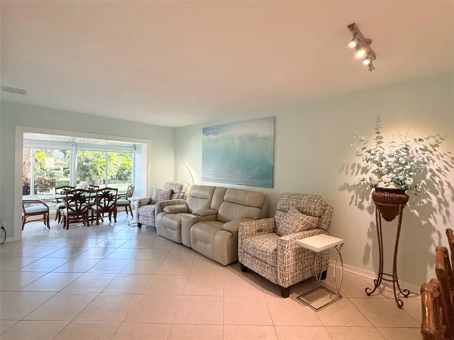 5151 W Oakland Park Blvd #110, Lauderdale Lakes, FL 33313 - Image #2