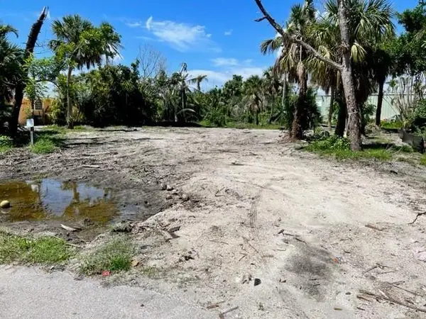 1722 Windward Way, Sanibel, FL 33957