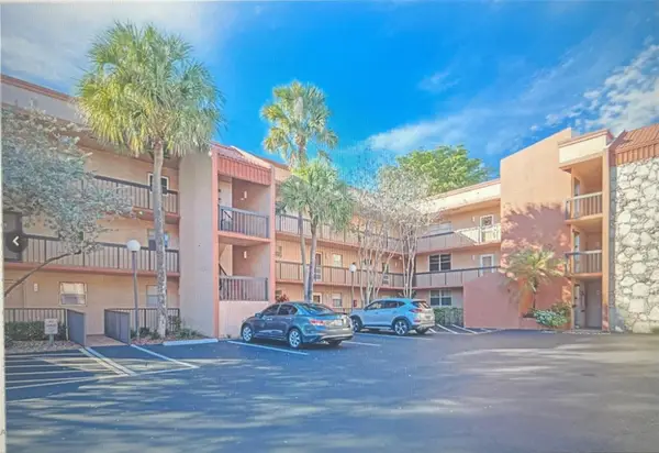 3140 Holiday Springs Blvd #109, Margate, FL 33063