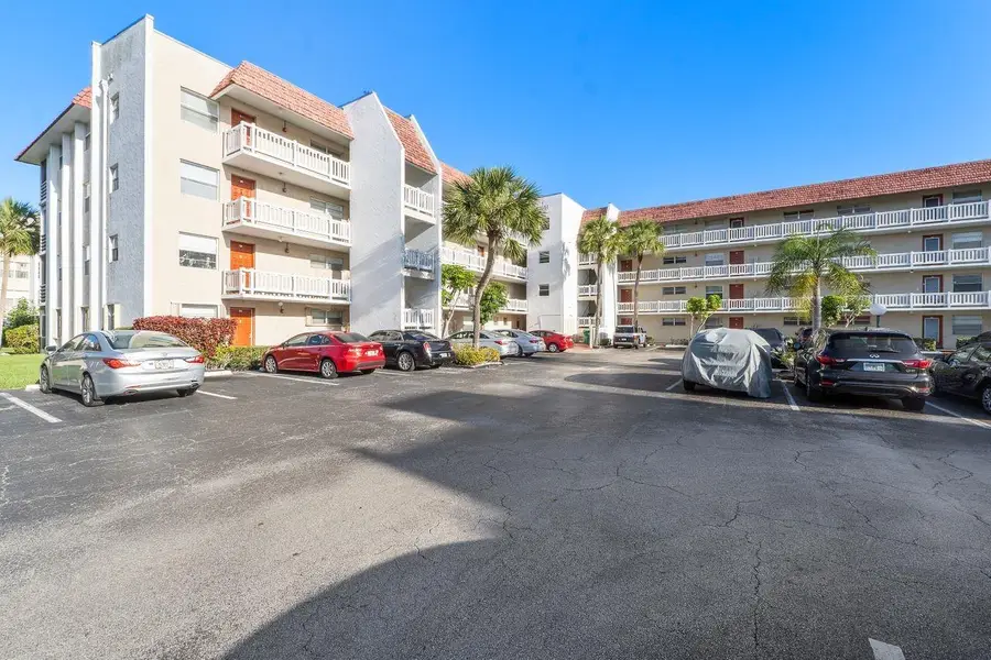 3551 Inverrary Dr #404, Lauderhill, FL 33319 - Image #2