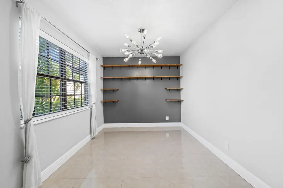 2127 NE 11th Avenue, Wilton Manors, FL 33305 - #3
