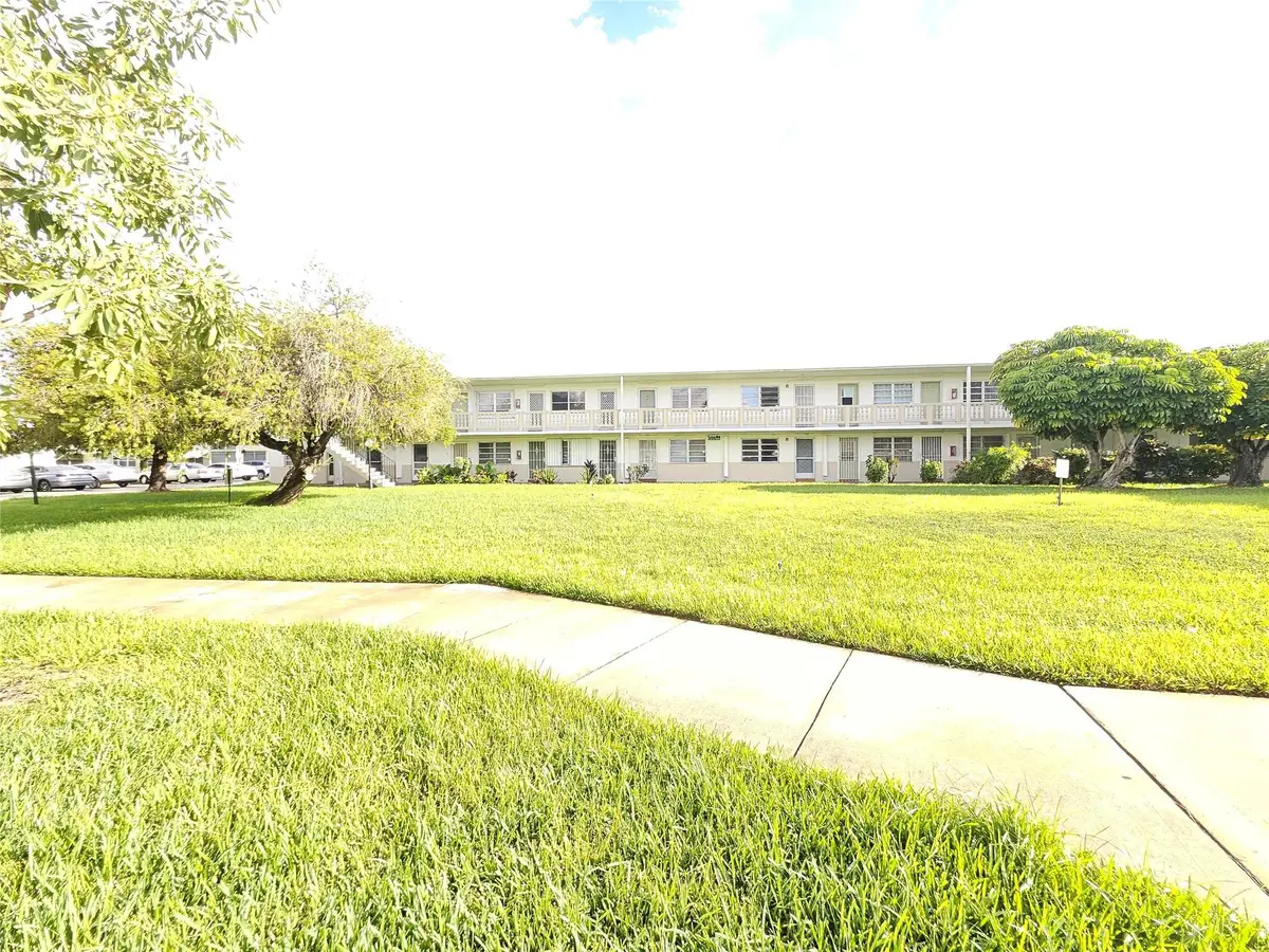 70 NE 202 Te #T12, Miami Gardens, FL 33179 - Image #1