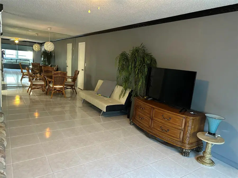 6345 Bay Club Dr #1, Fort Lauderdale, FL 33308 - Image #3