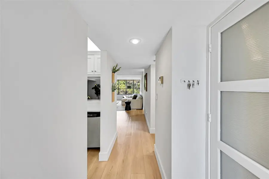 2660 N Carambola Circle #202, Coconut Creek, FL 33066 - Image #3