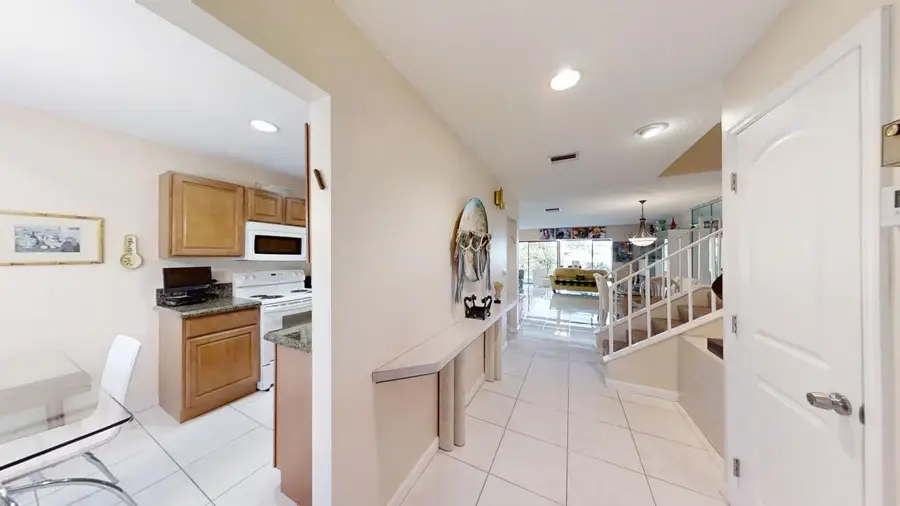 8460 Casa Del Lago #E, Boca Raton, FL 33433 - Image #3