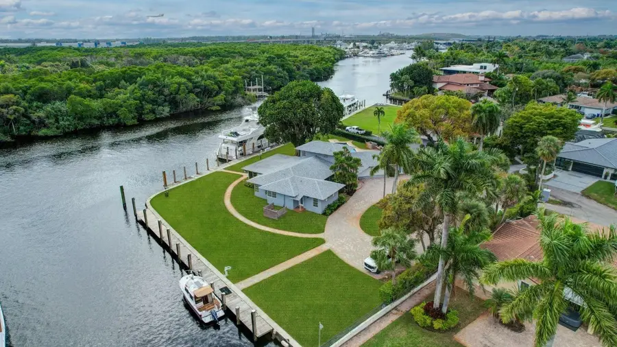 2390 SW 27th Te, Fort Lauderdale, FL 33312 - #2