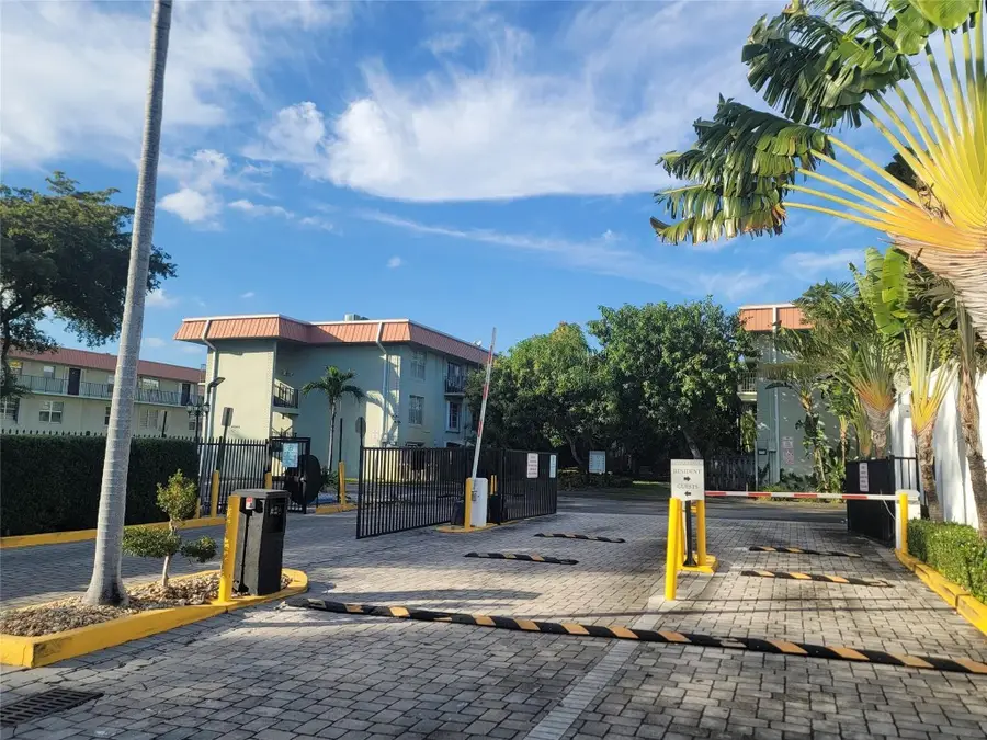 805 W Oakland Park Boulevard #E7, Oakland Park, FL 33311 - Image #3