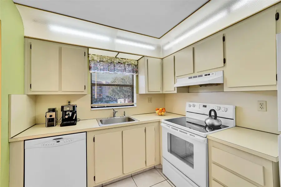 10123 Sunrise Lakes Boulevard #206, Sunrise, FL 33322 - #3