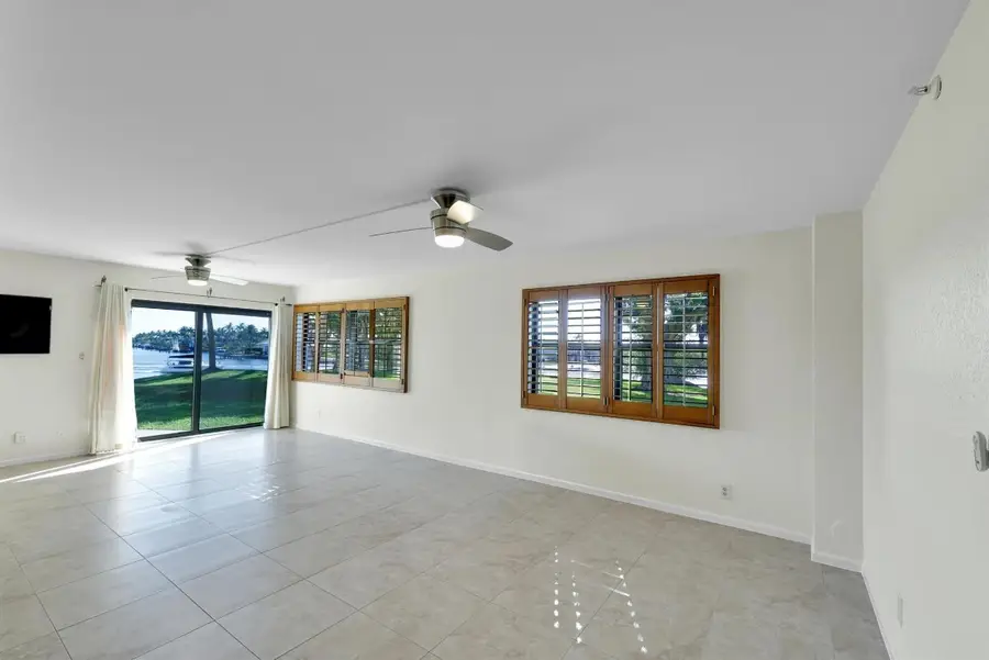 374 Golfview Road #106, North Palm Beach, FL 33408 - Image #3