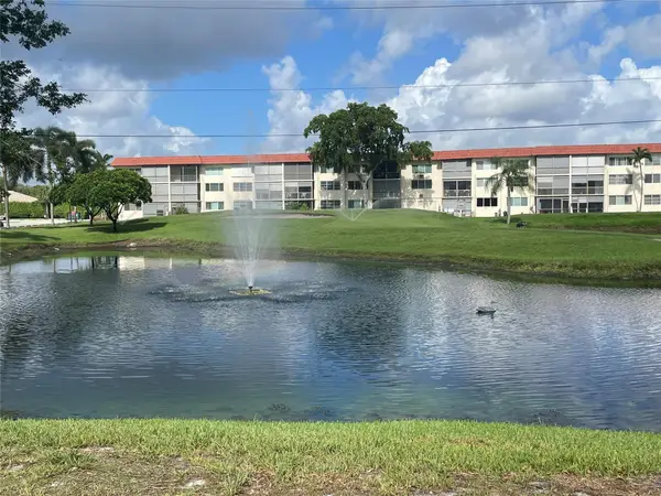 8962 S Hollybrook Blvd #308, Pembroke Pines, FL 33025