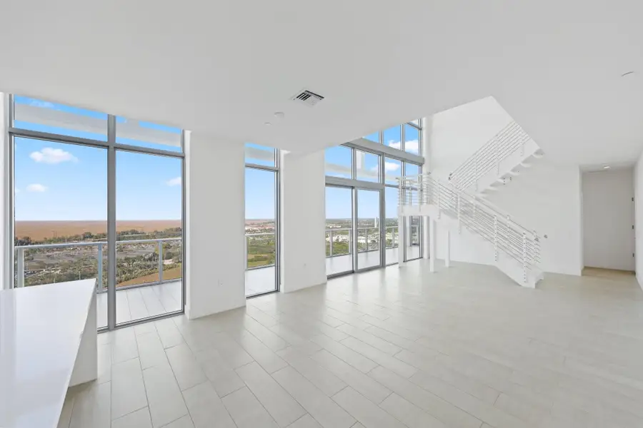 2000 Metropica Way #PH01, Sunrise, FL 33323 - Image #2
