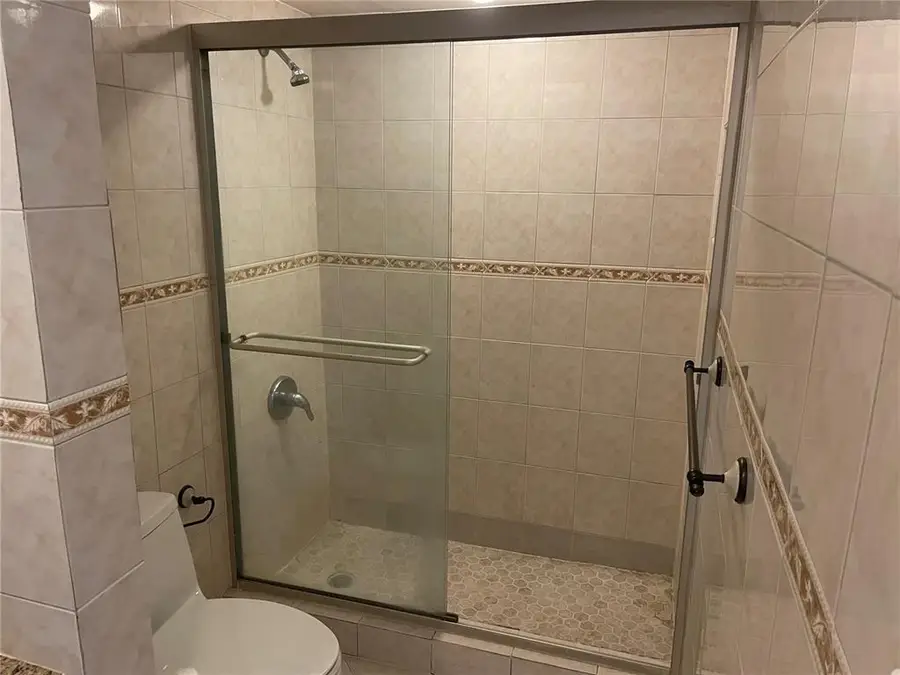 771 NE 199th St #105, Miami, FL 33179 - Image #3