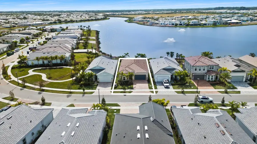 10390 Northbrook Circle, Palm Beach Gardens, FL 33412 - Image #2