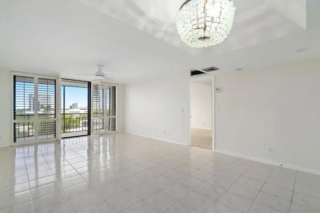 1500 Presidential Way #805, West Palm Beach, FL 33401 - Image #2