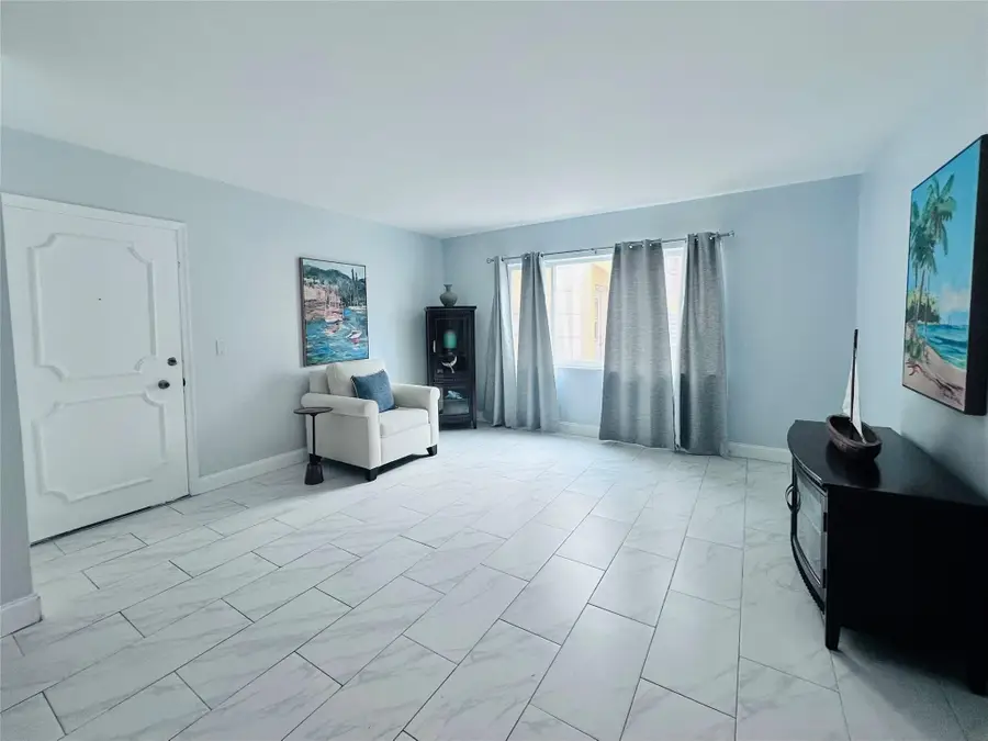 5720 NE 22nd Way #401-4, Fort Lauderdale, FL 33308 - Image #3