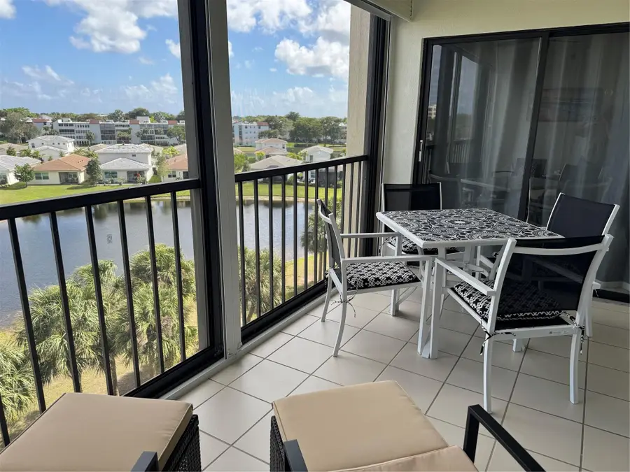 7260 Kinghurst Dr #606, Delray Beach, FL 33446 - Image #2