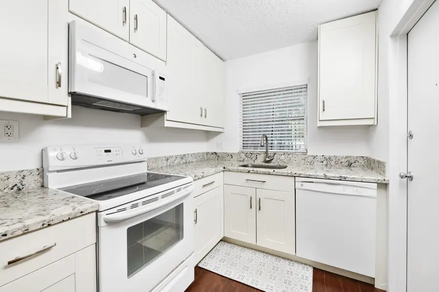 1750 NW 3rd Ter #105C, Fort Lauderdale, FL 33311 - Image #2