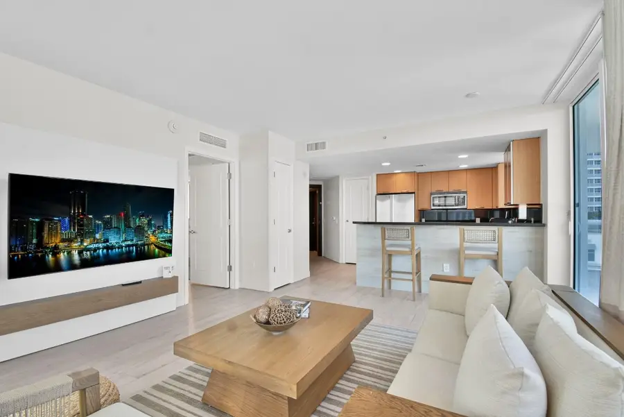 505 N Ft Lauderdale Beach Boulevard #702, Fort Lauderdale, FL 33304 - Image #3