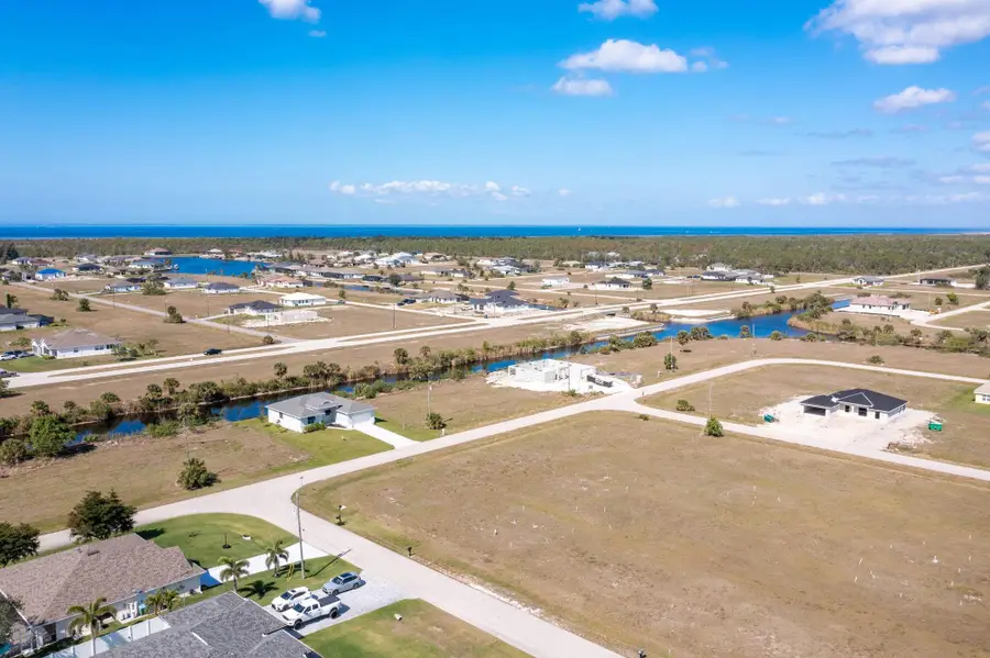 3927 NW 38th Terrace, Cape Coral, FL 33993 - Image #2