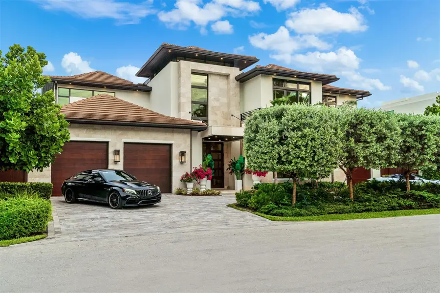 70 Isla Bahia Dr, Fort Lauderdale, FL 33316 - Image #2